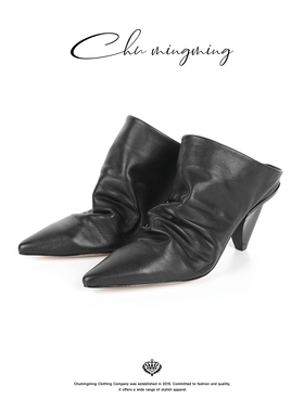 CHU楚妞头层牛皮荔枝纹靴子2026春季新款女黑色洋气尖头粗高跟鞋