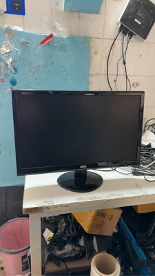 二手 aoc22寸LED显示器接口VGA+dvi顺丰包邮