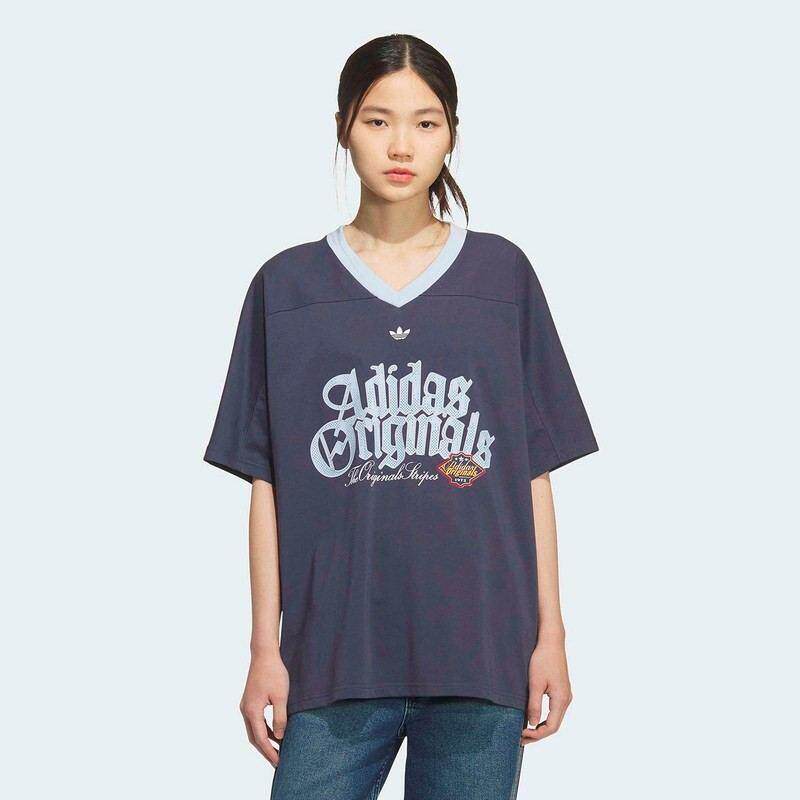 adidas三叶草女装 潮流时尚印花宽松休闲V领短袖T恤KT3063 KT3062