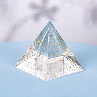 神秘能量金字塔水晶小摆件办公室高级感小众手办魔方车载装饰用品