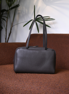 [颖颖家]原厂进口牛皮荔枝纹单肩腋下长方体双拉链保龄球包W2045