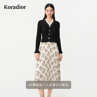 珂莱蒂尔2026春新法式 浪漫玫瑰蕾丝网纱拼接假两件收腰针织连衣裙