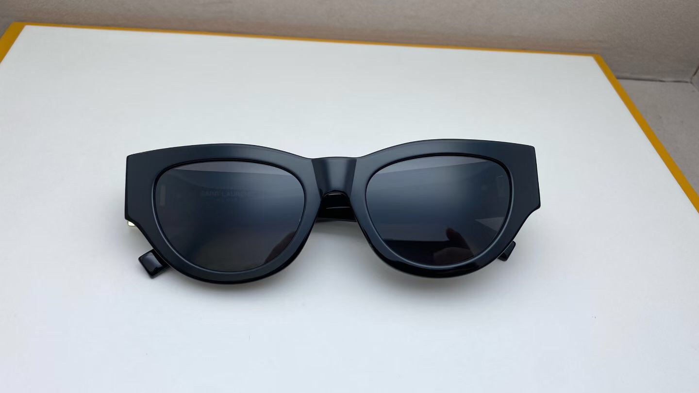 深圳发货意大利板材高端货黑色女太阳眼镜墨镜猫眼宽腿欧洲站实拍