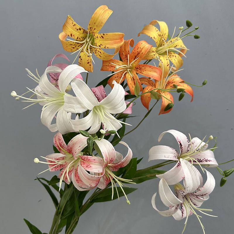 垂吊2头百合仿真花香水百合假花样板间装饰家居客厅摆件拍摄道具