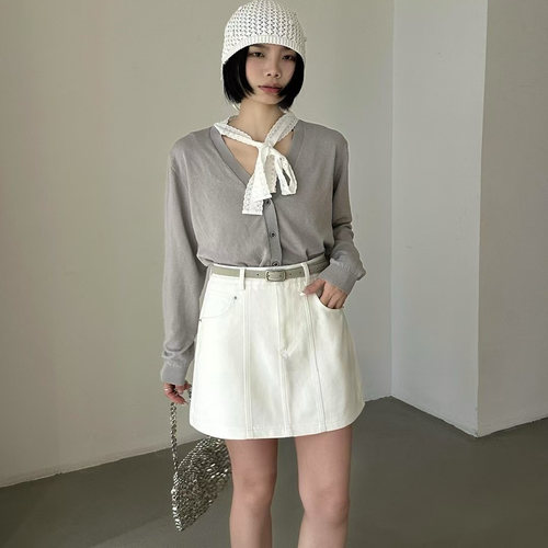 红唇韩系A字版型短裙女显高显瘦