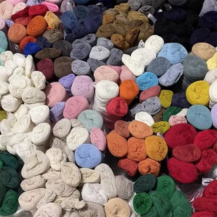 编织厂尾货康棒子羊绒羊毛线团小花苞组合围巾玩偶配色26支60一斤