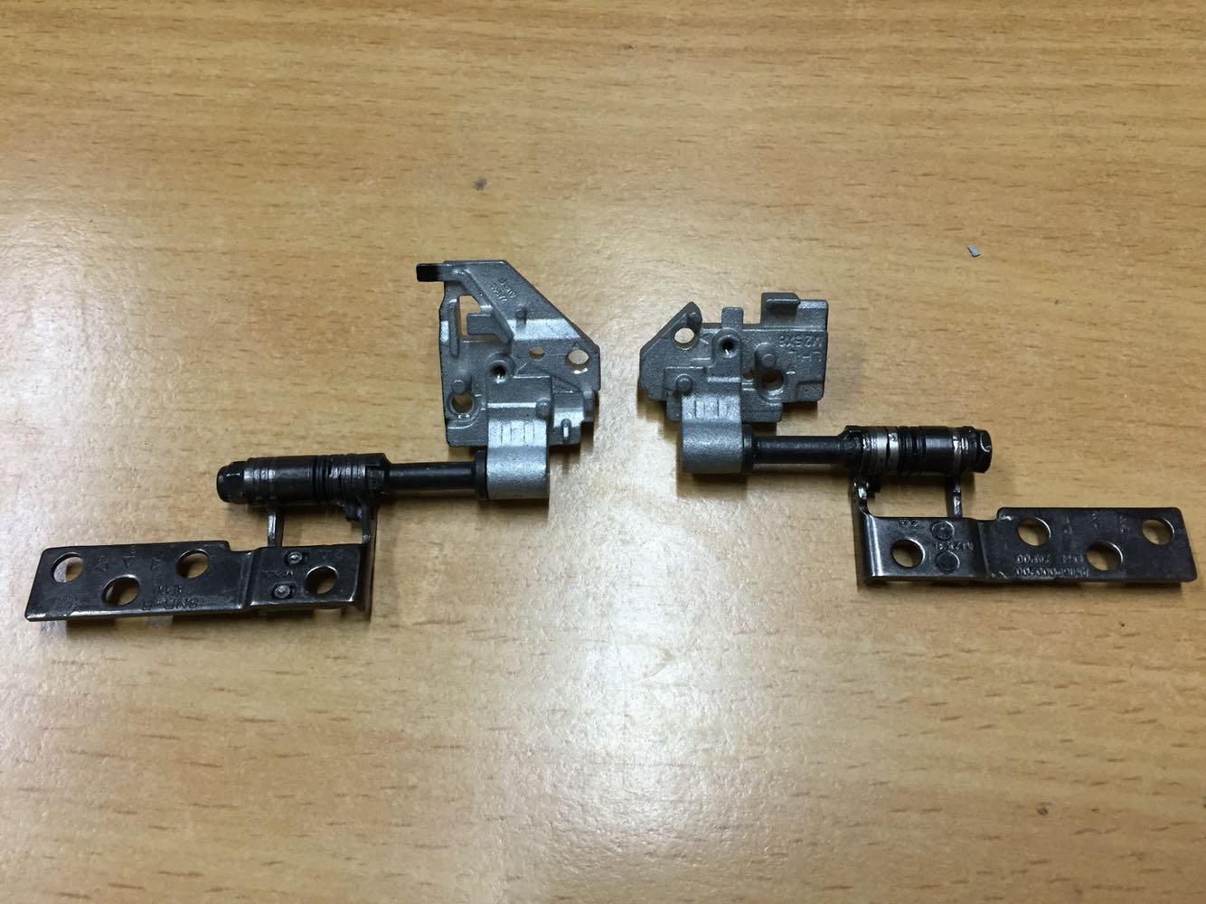 适用于 戴尔Alienware M13X 13 R1 R2 屏轴 转轴 AM16C000200/300