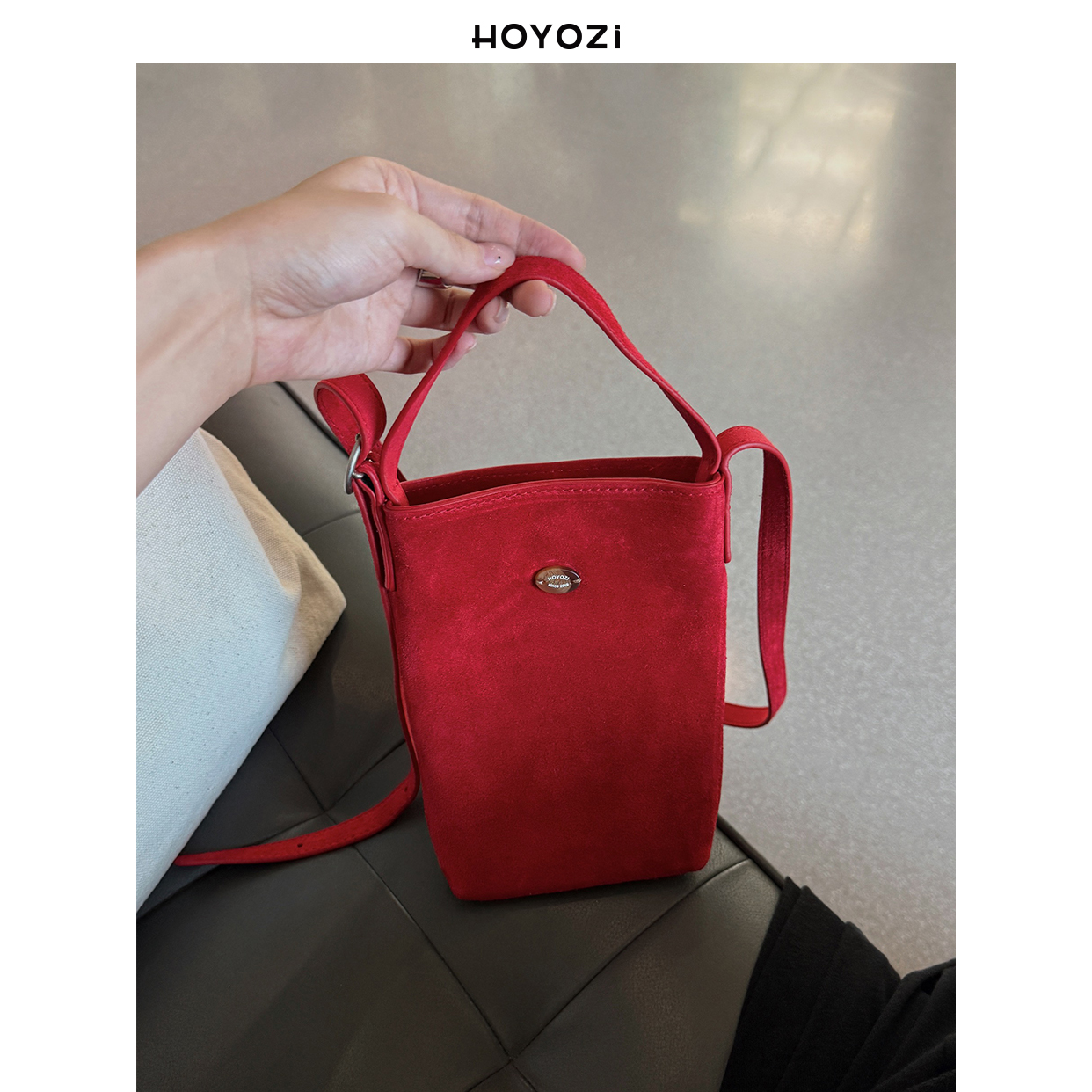 【小优家包包】HOYOZI 真皮红色手机包包轻奢小众高级感斜挎秋冬