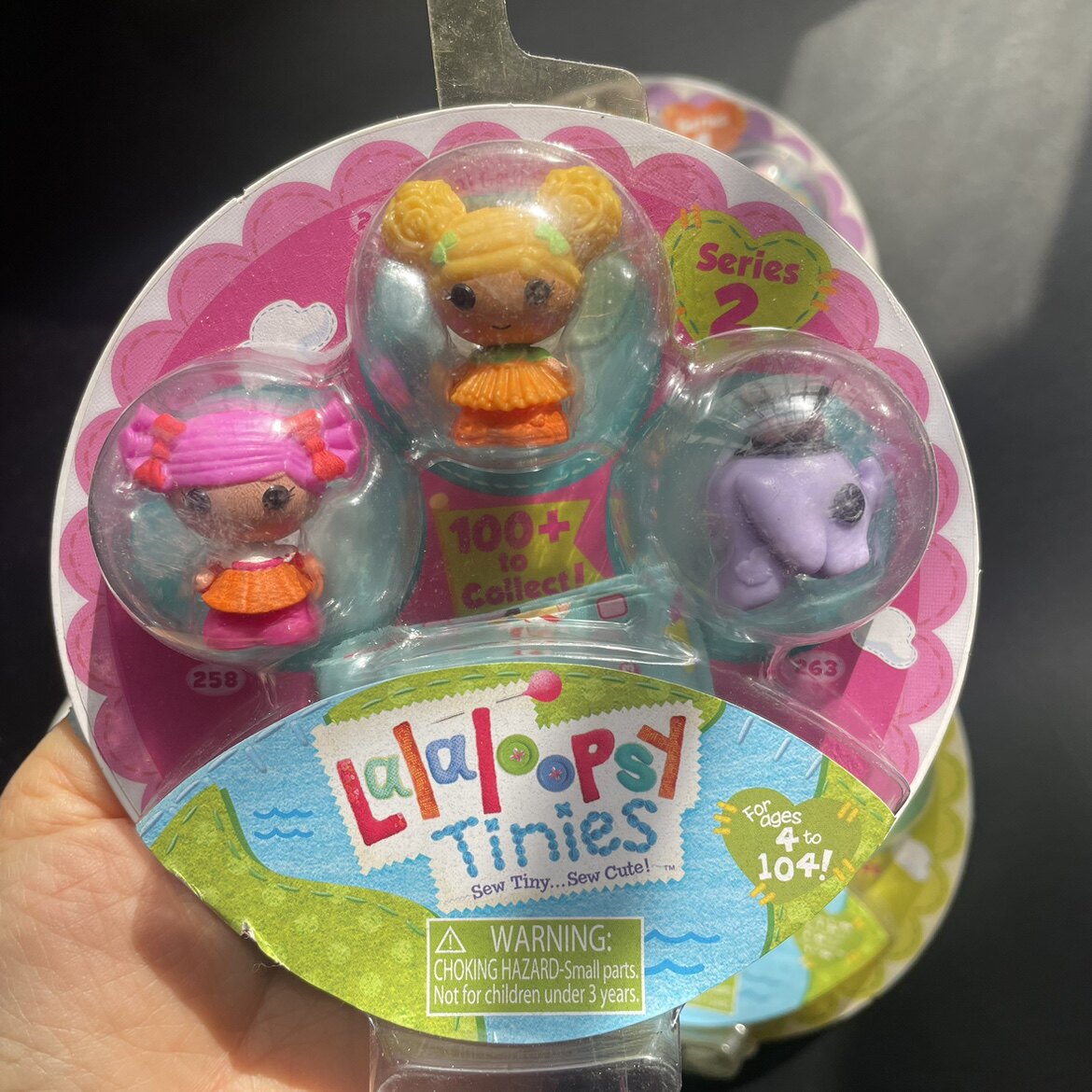 Tiny Button Angels: Adorable Mini Figures for Play & Decor - Product image 2