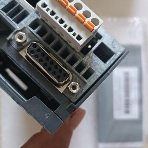 6SL3246-OBA CU250S-2USS 控制单元 工控自动化通讯模块议价维修