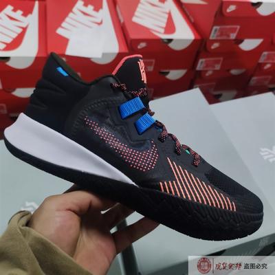 Nike耐克训练实战篮球鞋