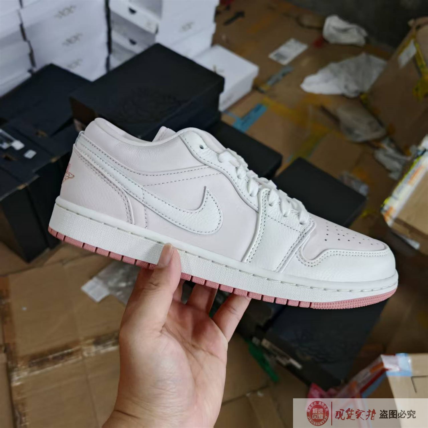 Nike/耐克正品JORDAN男士运动经典耐磨训练低帮篮球鞋IH0823-611