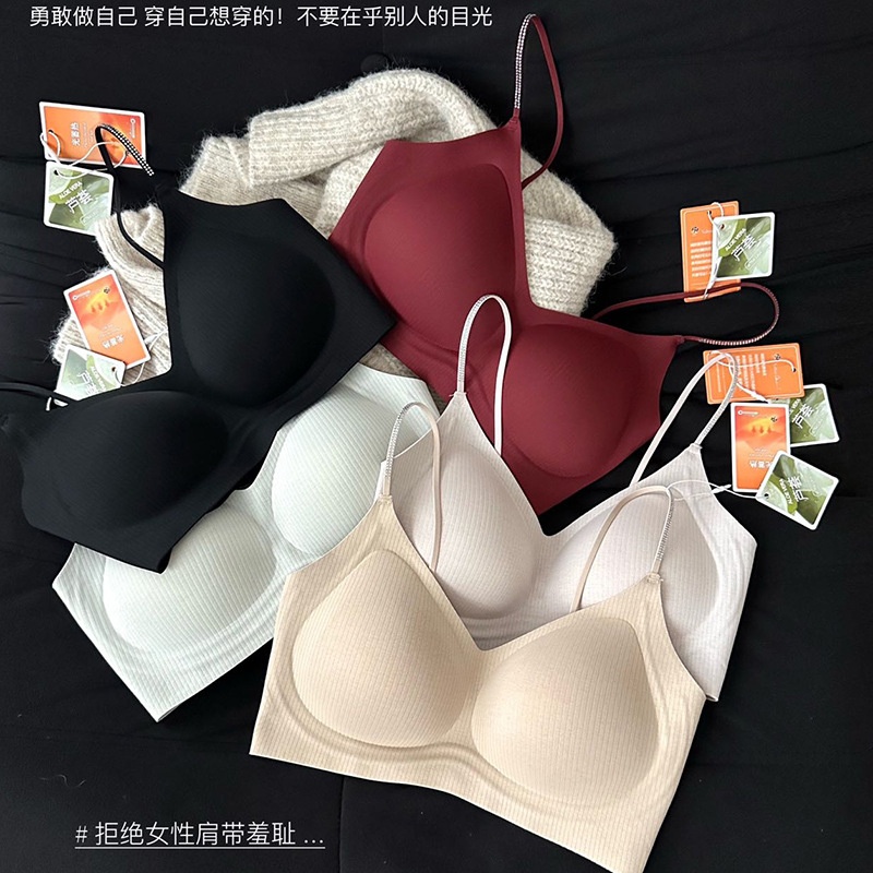 亮闪细肩带反重力舒适无痕内衣女士固定杯薄款小胸聚拢背心式