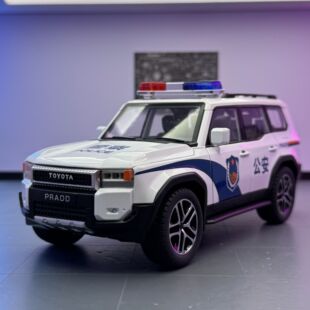 威丽车模1/24普拉多LC250合金警车音效模型摆件回力儿童玩具男孩