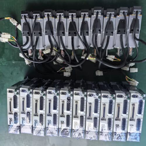 议价A6伺服驱动器100W：型号MADLN05SE/SG/S