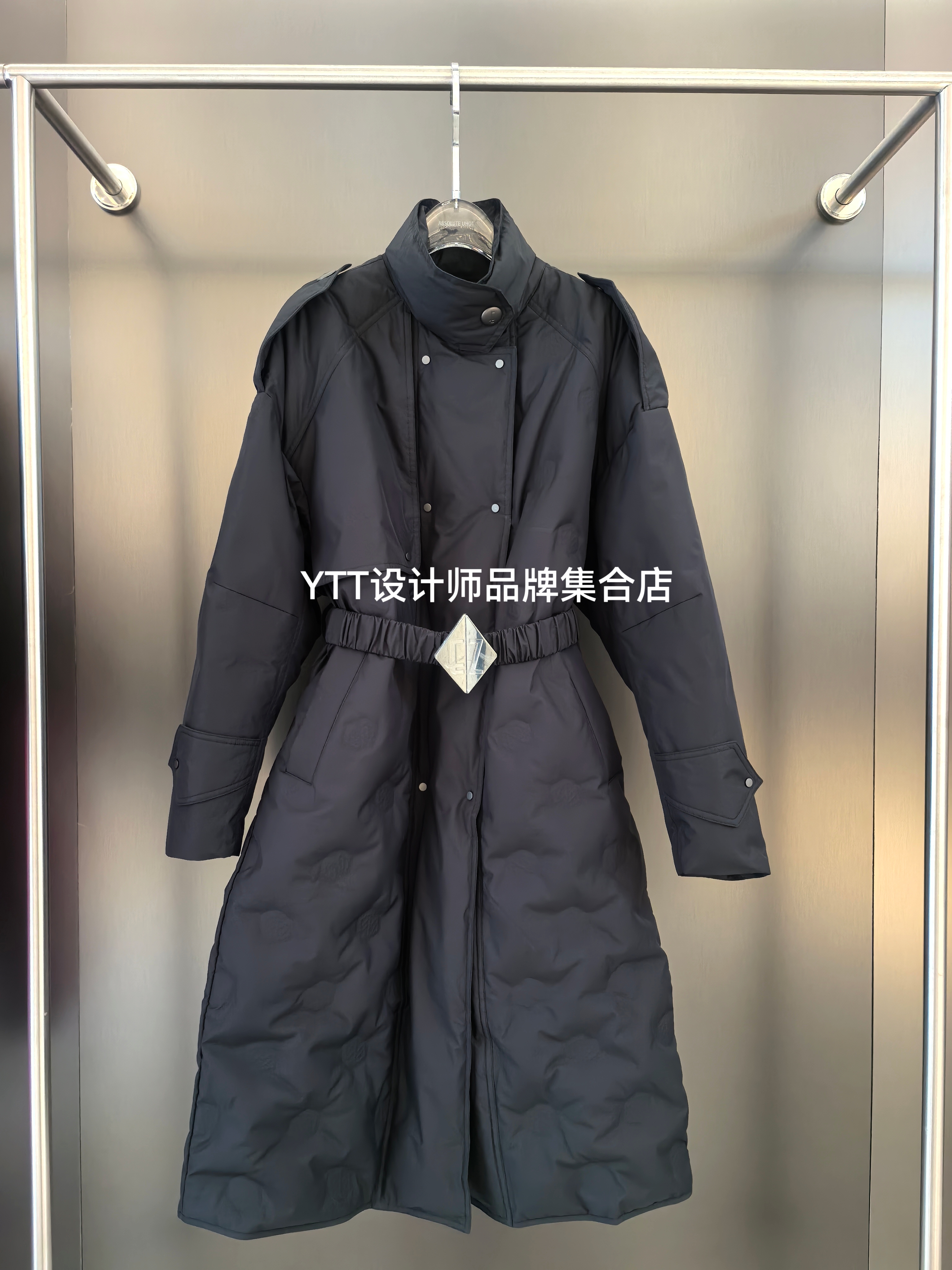 EOEZ鹅绒服2025冬季新款EZY7127  收腰款独特设计鹅绒服羽绒服