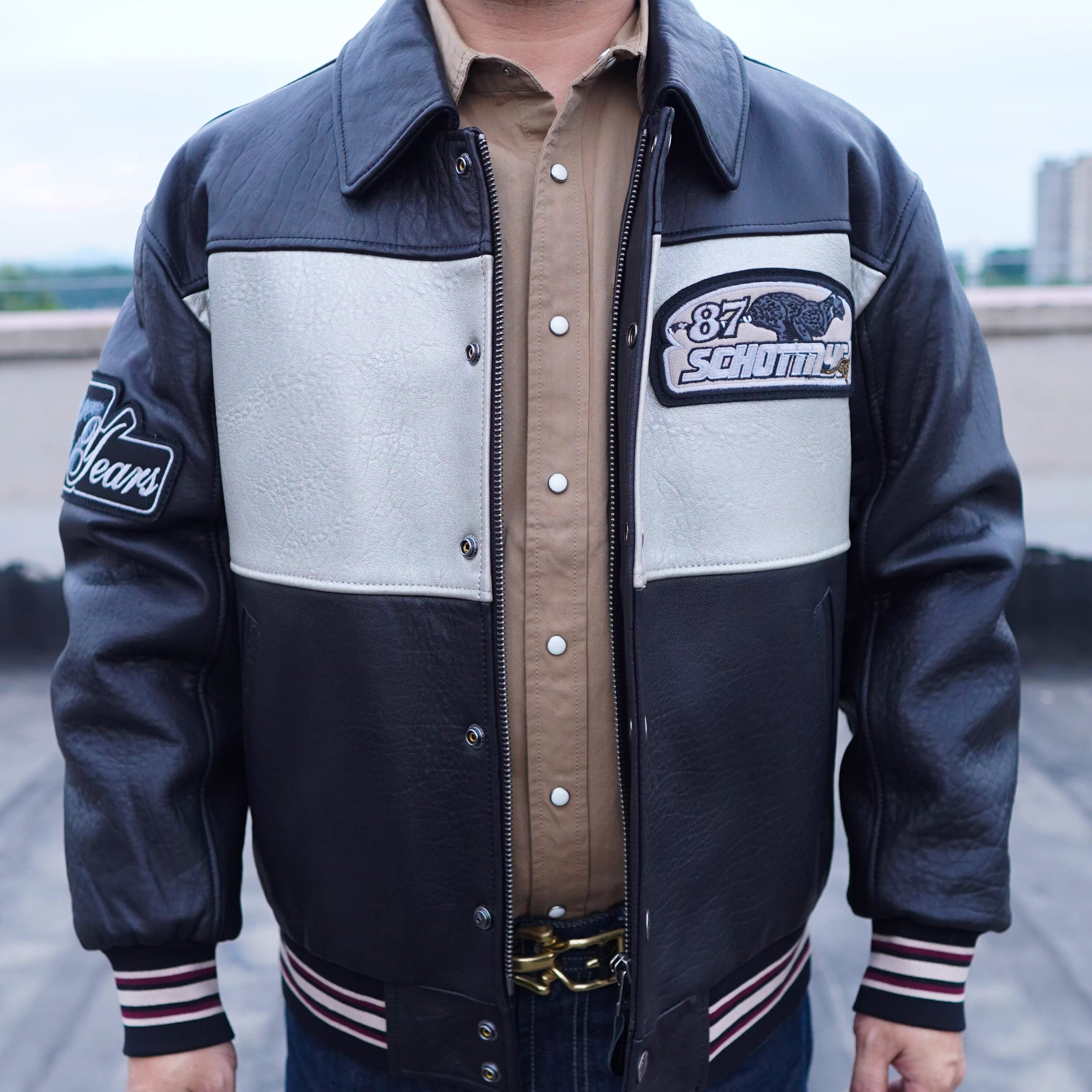 秋冬银色撞色绵羊皮棒球服刺绣男士时尚翻领真皮时尚潮流欧美