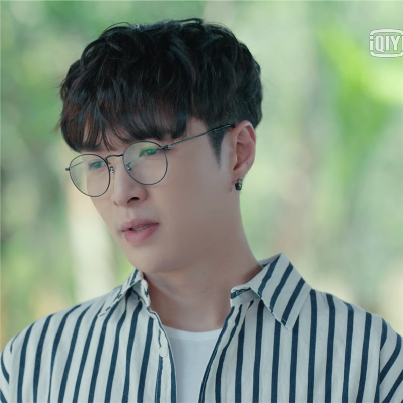 黄金瞳庄睿张艺兴同款衬衫黑白条纹藏蓝男女气质个性日韩潮流新款