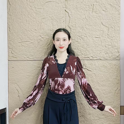 欢舞阁摩登舞吉特巴舞蹈服广场舞时尚拼接蕾丝v领长袖女舞衣A0804