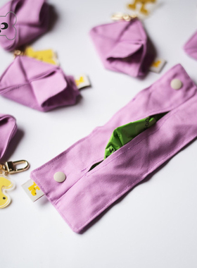 『Memory Pet』韩国hikoinu宠物狗狗紫色拾便袋收纳折叠信封挂饰