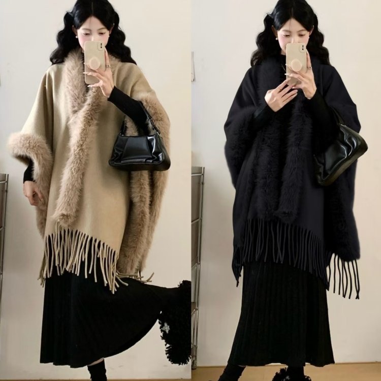 实拍大码女装秋冬慵懒风流苏披肩斗篷名媛高级感厚外套连衣裙套装