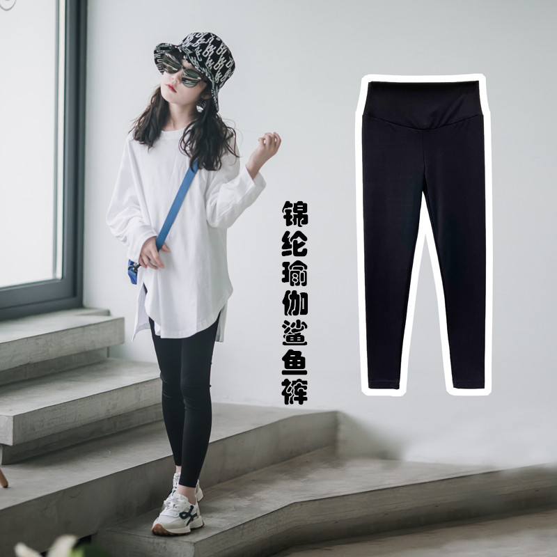 2026秋季女童长裤修身鲨鱼皮打底裤儿童仿皮裤大童时尚弹力瑜伽裤