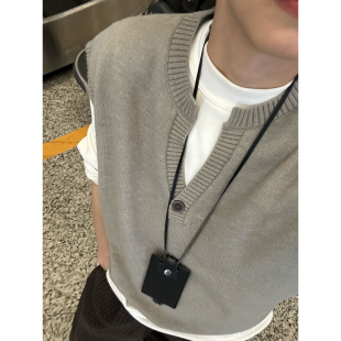 XBRO日系复古V领老钱风针织马甲毛线背心毛衣男女慵懒叠穿春秋bf