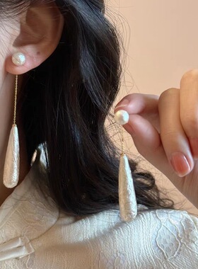 简约高级感珍珠耳环长款水滴耳坠轻奢小众时尚百搭一款两戴耳饰品