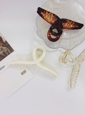 赵露思同款白色八字抓夹东大门洗脸束发夹慵懒风几何交叉透明发饰