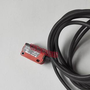 LEUZE带背景抑制功能漫反射光电传感器HRTL 66实拍