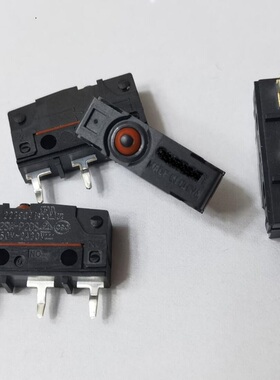 进口日本欧姆龙防水防尘微动开关D2SW-P2DS复位限位行程按键3针脚