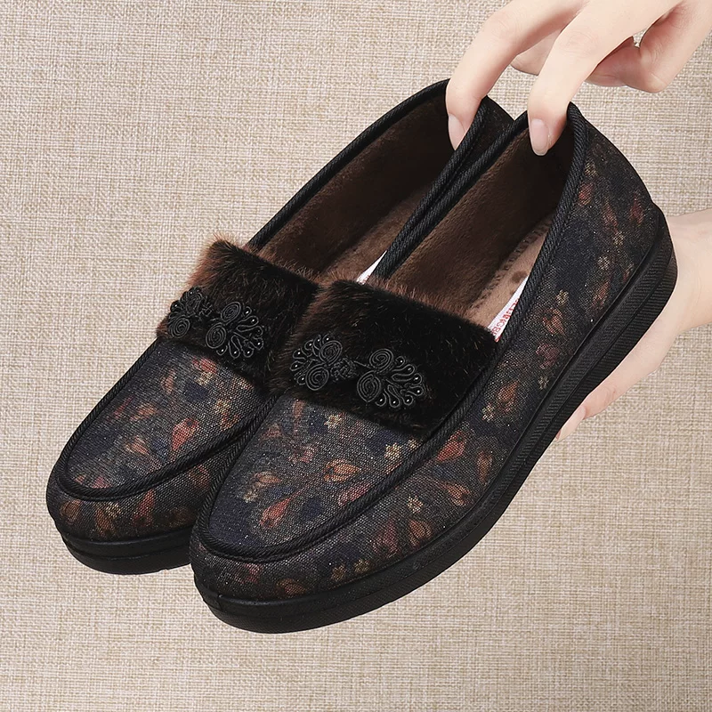 老北京布鞋女秋冬季薄绒老人奶奶二棉鞋防滑软底老年人妈妈鞋加绒