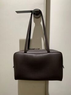 2026新款里外全皮轻便女包时尚百搭头层牛皮单肩高级小众设计包包