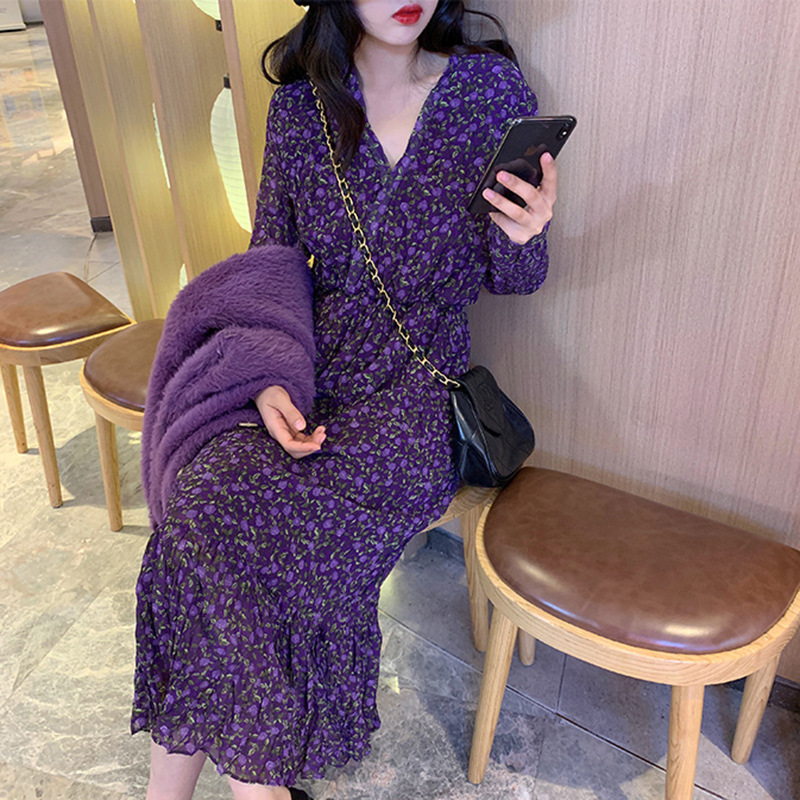 Purple Floral dress women's spring and autumn new French retro V-neck waist slim new long skirt
