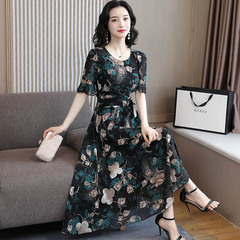 2021 short sleeve dress women's summer new large size waist show slim round neck floral skirt fashion temperament