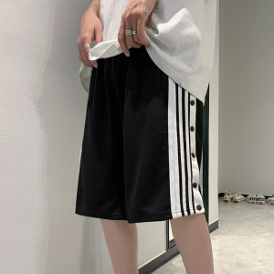 2025新款夏季五纽扣短裤青少年中裤宽松三条杠纯色五分裤KK13-P30图片