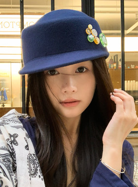 『新款』蓝色纽扣马术帽子女款高级感礼帽2026年冬季优雅报童帽