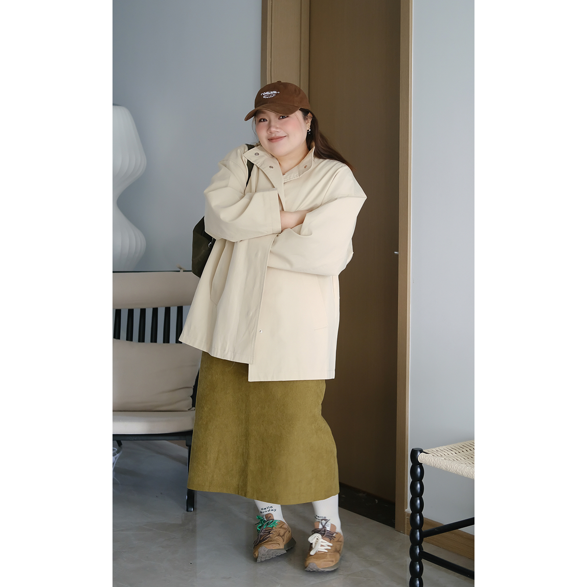 10/21晚八点 韩版宽松短款风衣显瘦立领纯色外套上衣