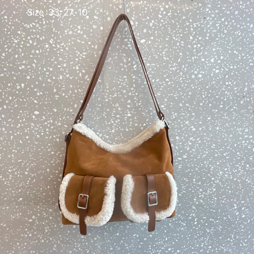 秋冬羊羔毛学院风双肩包女士2025新款多口袋通勤大容量单肩托特包