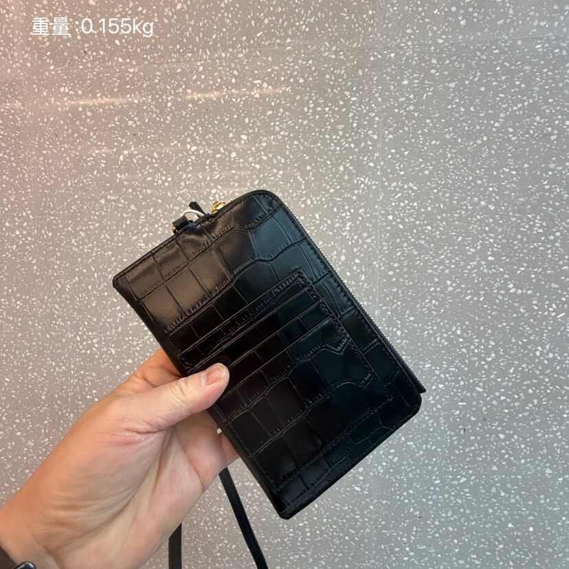 包包女2026新款网红复古牛皮鳄鱼纹手机包护照夹单肩斜挎小方包潮