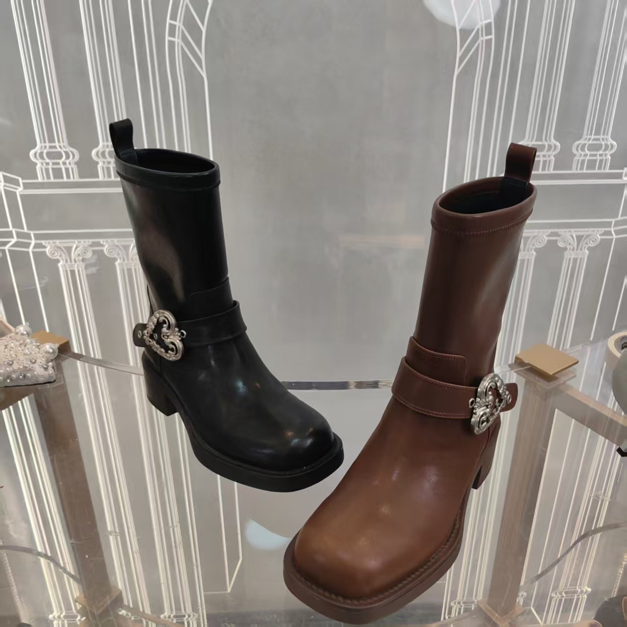 皇冠老店正品 SKP轻奢品牌断码撤柜 复古桃心扣女靴 CFH333,女鞋,时装靴,淘宝优惠券,粉丝福利购,淘宝优惠卷