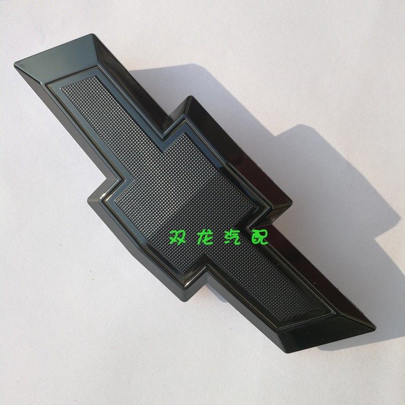 适用雪佛兰创界碳纤维后尾门中网