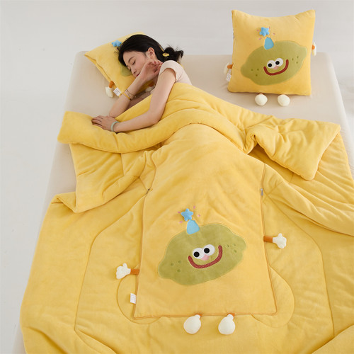 超厚水果系列牛奶绒抱枕午休被子