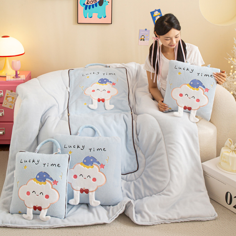 冬季新款手提可折叠抱枕被子两用