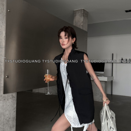 DY-26夏季上新设计师木耳边宽松叠穿马甲减龄港风马甲57158