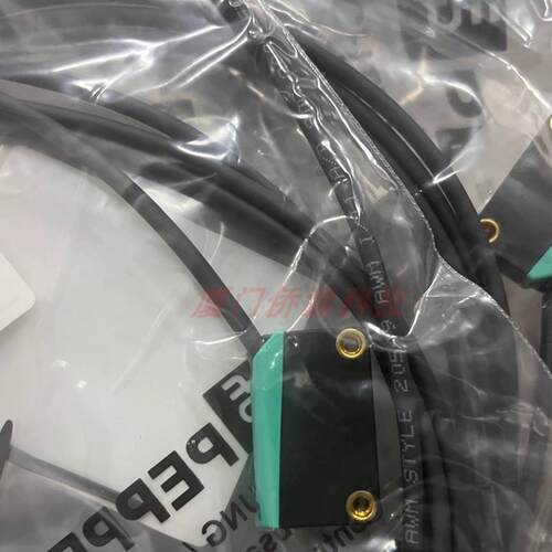 ML100-8-H-350-RT/103/115倍加福漫反射光电感测器 223946现货