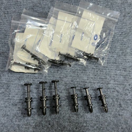 新帕萨特迈腾B8宝来探岳探歌影途铠途观L空调面板固定卡扣卡子