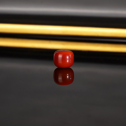 原矿瓦西南红老型珠散珠 直径9X7.4mm N143 高货牛血红单珠配珠