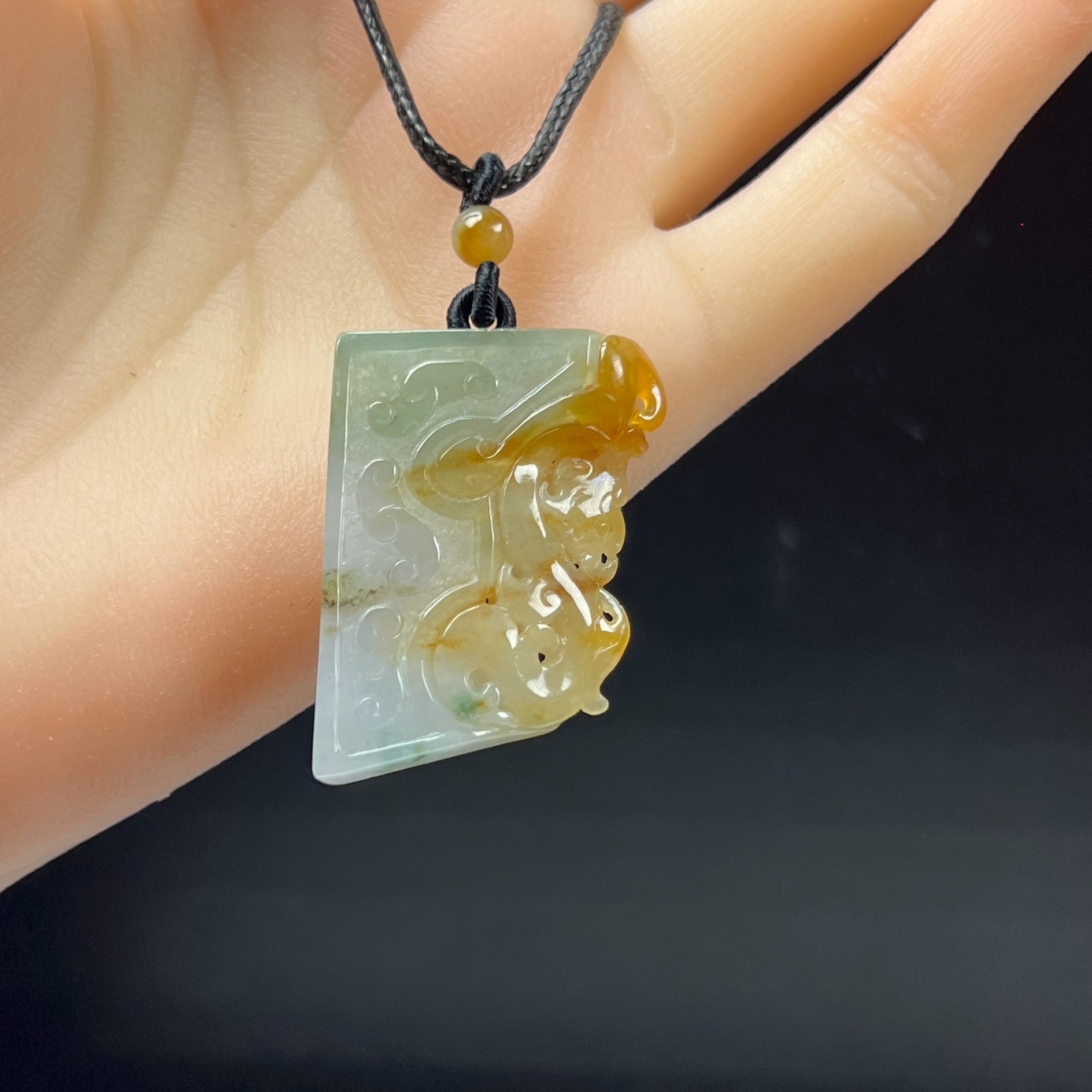 天然玉石缅甸翡翠玉精品珠宝黄翡俏色仿古龙吊坠毛衣链玉佩证书