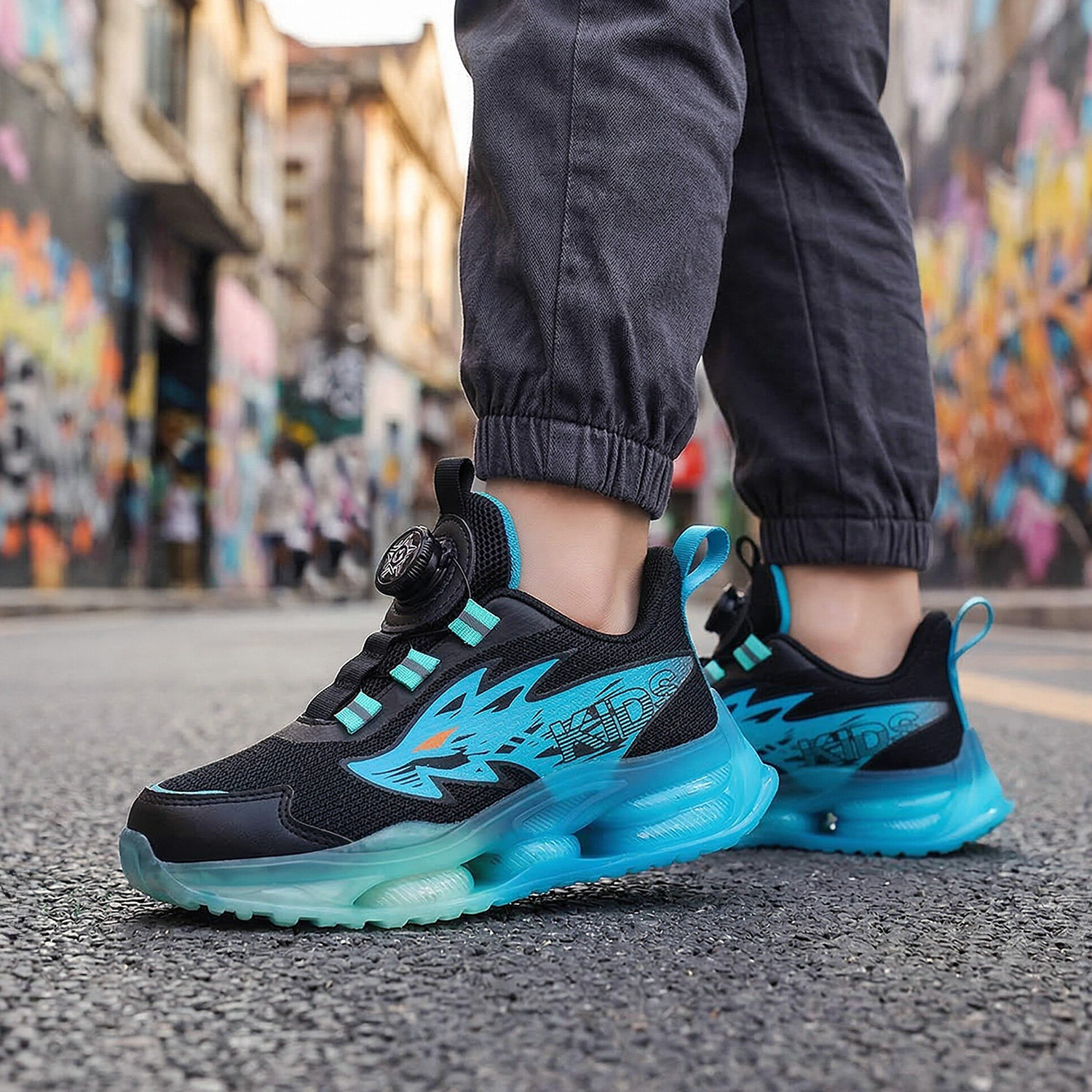 儿童运动鞋男童网面透气春款2026新款低帮男轻便减震小学生跑鞋